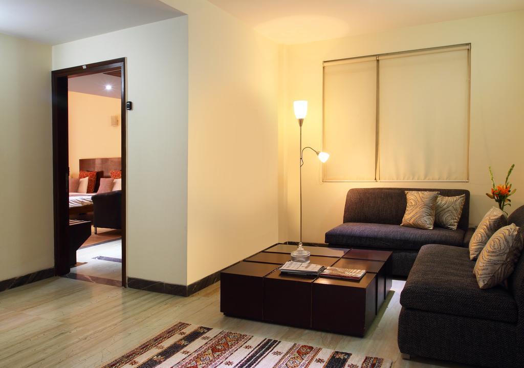 Perch Arbor-Golf Course Road Hotel Gurgaon Exterior photo
