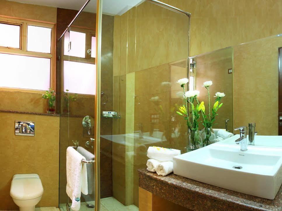 Perch Arbor-Golf Course Road Hotel Gurgaon Exterior photo