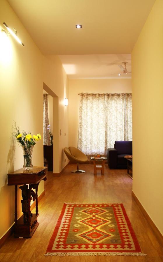Perch Arbor-Golf Course Road Hotel Gurgaon Room photo
